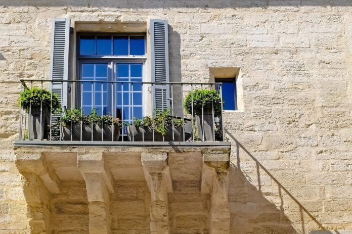 5 pomysłów na dekorację balkonu i tarasu