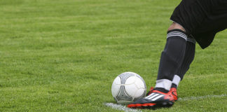 Ochraniacze piłkarskie – rodzaje i zalety płynące z ich używaniaOchraniacze piłkarskie – rodzaje i zalety płynące z ich używania