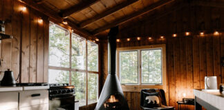 5 luksusowych sposobów na udekorowanie wnętrza domku drewnianego